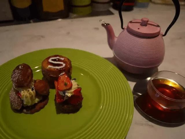 日本時(shí)尚品牌S SALON adam et ropé：健康茶飲、甜點(diǎn)